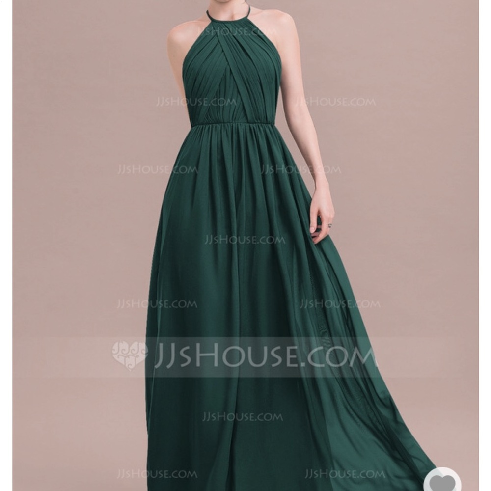 Halter Neck long dress. Color: Hunter Green